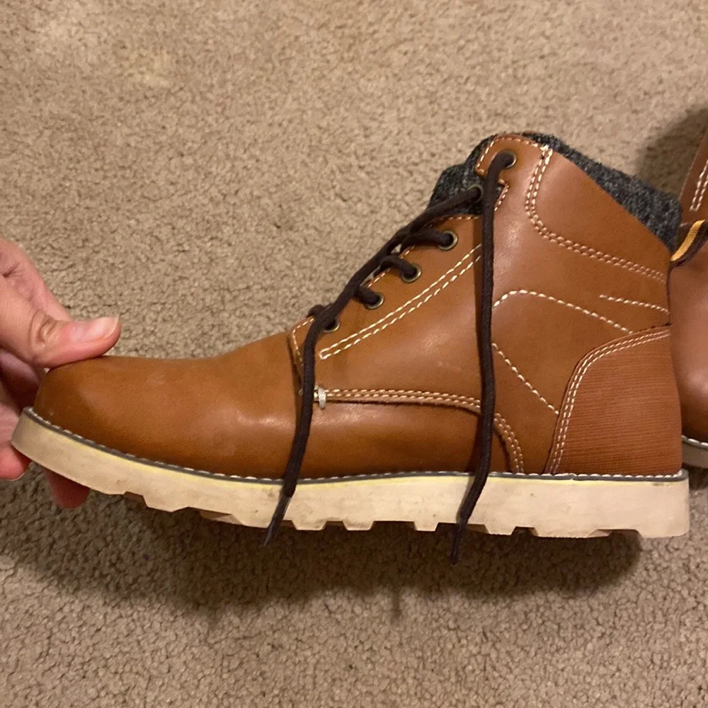 Cat and Jack boots